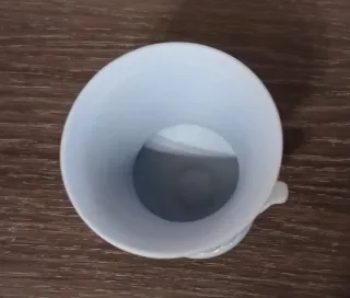 JARRÓN DE CERÁMICA AZUL, JASPERWARE WEDGWOOD