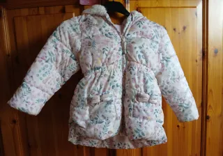 Giacca piumino imbottito bambina con cappuccio