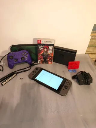 Nintendo Switch Grigio + Accessori e Gioco