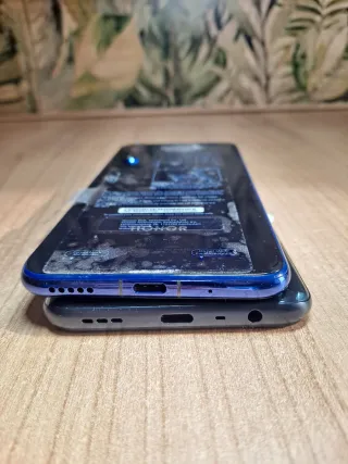 Telefoni demo Honor & Oppo Honor