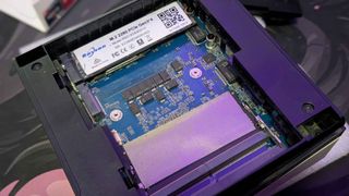 Mini PC Chuwi Ubox Ryzen 5 6600H 16GB RAM 512GB