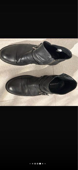 Botas de hombrede cuero negro con cremallera