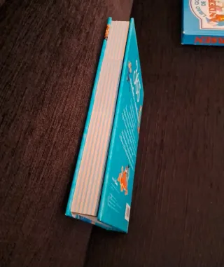 Libro tapa dura 365 cuentos Disney