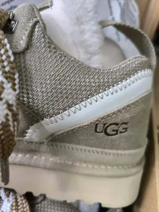 Zapatos UGG Beige Mujer