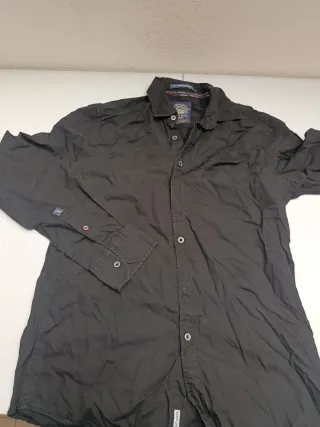 Camisas con poco uso  M/L 38/40 3€/unidad