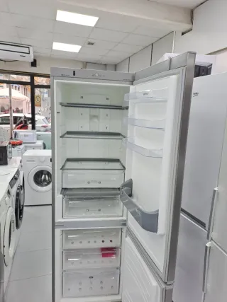 ◇Nevera Marca Edesa 185,M Combi◇