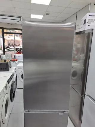 ◇Nevera Marca Edesa 185,M Combi◇