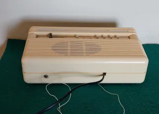 Antiguo Radio Reloj CIERCO STR-224F/1980C.