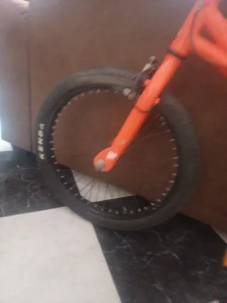 Bicicleta GT Naranja