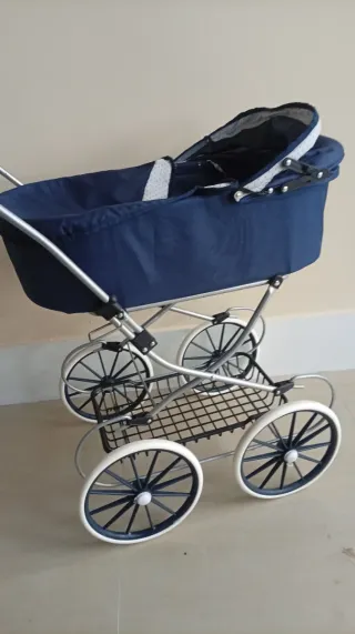 Juguete- Carrito de muñecas azul marino y hueso