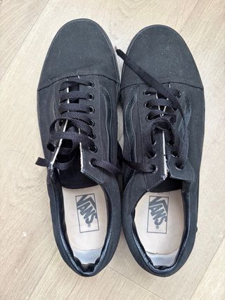 3 Pares Zapatillas Talla 46 New Balance y Vans