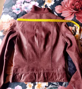 Chaqueta de piel estilo bomber F & Co