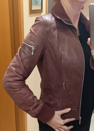 Chaqueta de piel estilo bomber F & Co