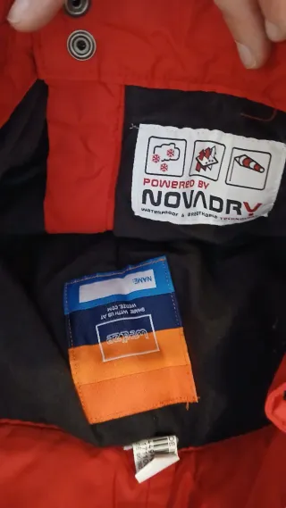 Traje de esquí rojo 4 años