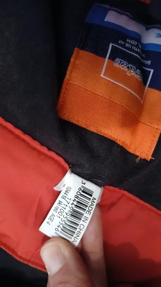 Traje de esquí rojo 4 años