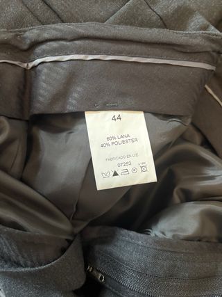 Traje de etiqueta gris Guzman