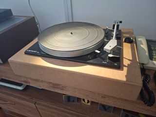 Tocadiscos Lenco B52