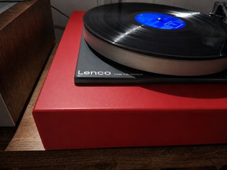 Tocadiscos Lenco B52