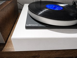 Tocadiscos Lenco B52