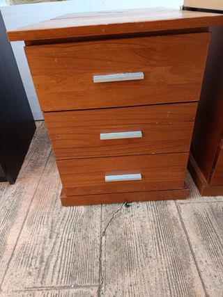 Mesitas de noche de madera