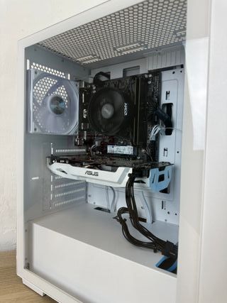 PC Gaming Blanco RGB Ryzen + GTX ASUS SSD