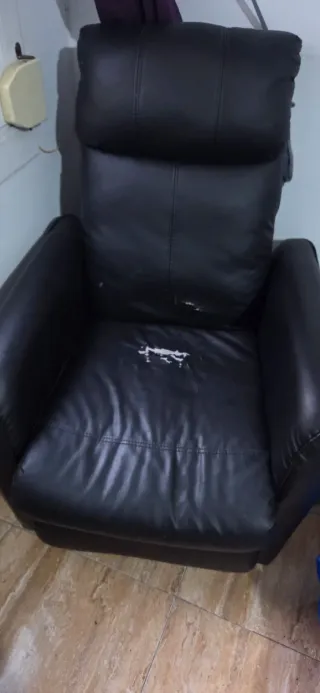 Butaca- Sillón reclinable de piel negro