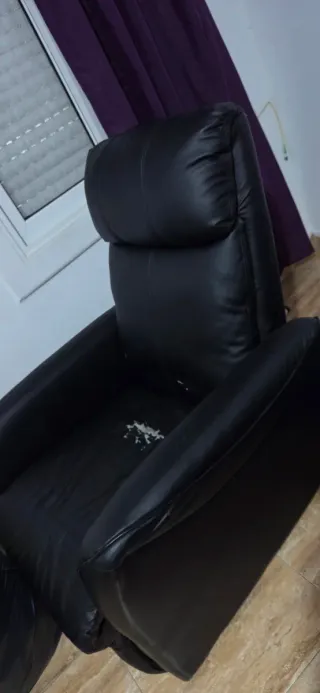 Butaca- Sillón reclinable de piel negro