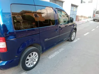Volkswagen Caddy 2010