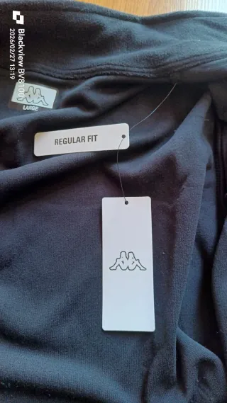 Chaqueta polar Kappa.