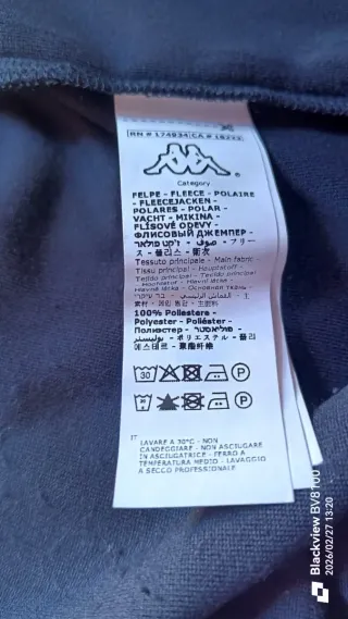 Chaqueta polar Kappa.