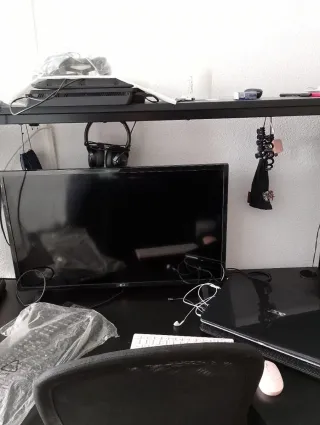 Escritorio gaming FREDDE Negro 130x80/60x150