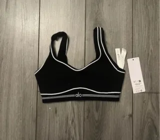 Conjunto deportivo Alo Yoga negro