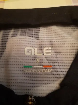 Maillot y culotte ciclismo ALE