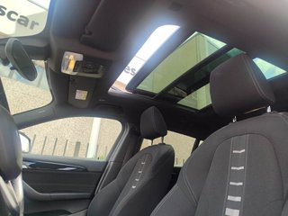 BMW X2 sDRIVE 1.8i, aut, 2022, techo panoramico !!