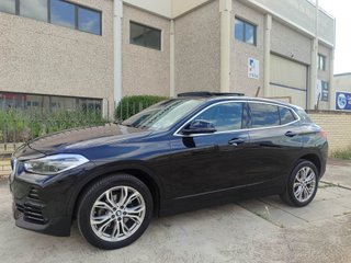 BMW X2 sDRIVE 1.8i, aut, 2022, techo panoramico !!