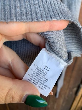 Camiseta gris de manga larga