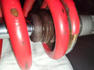 Amortiguador KYB Trasero