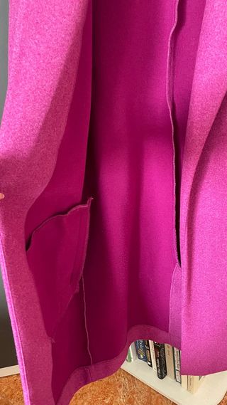 Abrigo paño fucsia Lefties