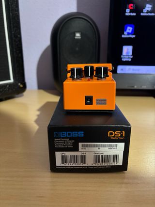 Pedal Boss Distortion DS-1 Naranja