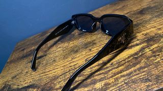 Gafas de sol Prada negras como nuevas