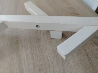 Appendiabiti bianco a forma di albero IKEA