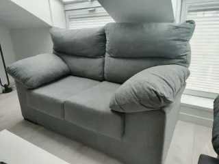 Sofá gris