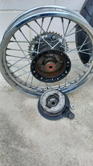 Rueda completa Suzuki DR600 150/70-17 69H