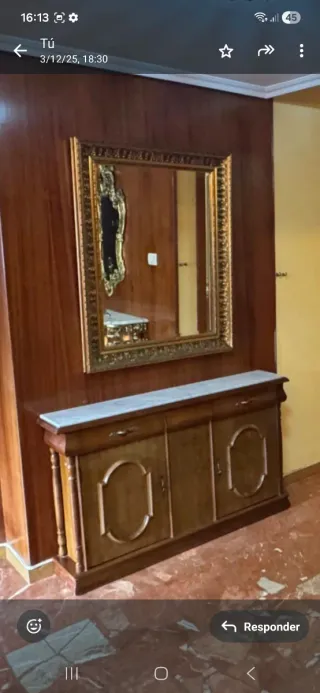 Espejo dorado con mueble zapatero