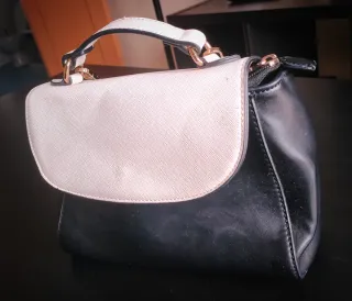 Bolso mano/bandolera bicolor negro y blanco