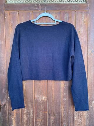 Camiseta azul de manga larga