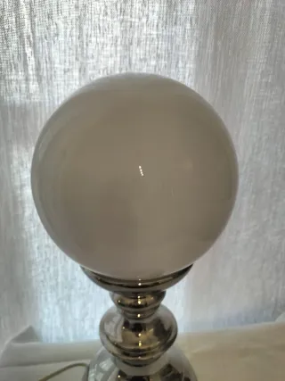 Lampada vintage vetro opalino e ceramica cromata