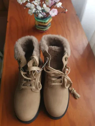Botines ante beige talla 36