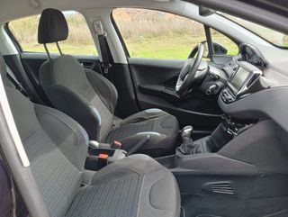 PEUGEOT 208 ALLURE 1.6e-HDI 5P–Muy Cuidado
