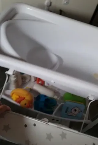 Cambiador bañera bebé con accesorios